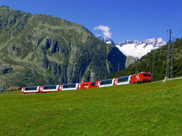 qna_glacier_express_01.jpg