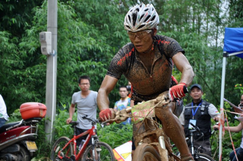 ��Ƭ���г�ԽҰ�� 030.jpg