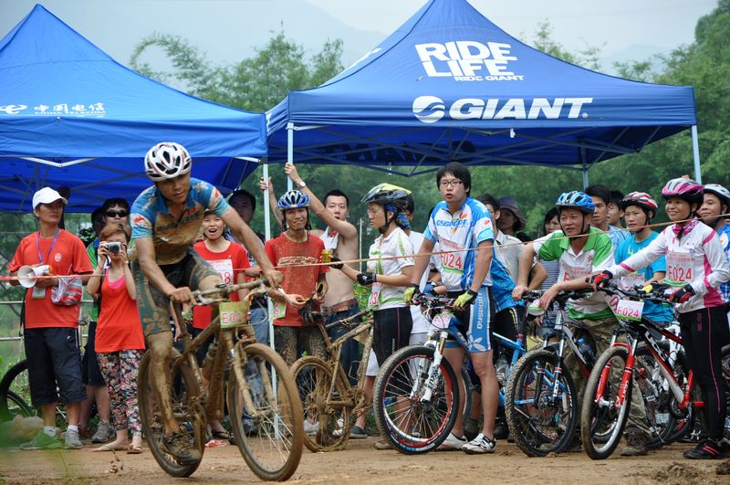 ��Ƭ���г�ԽҰ�� 055.jpg