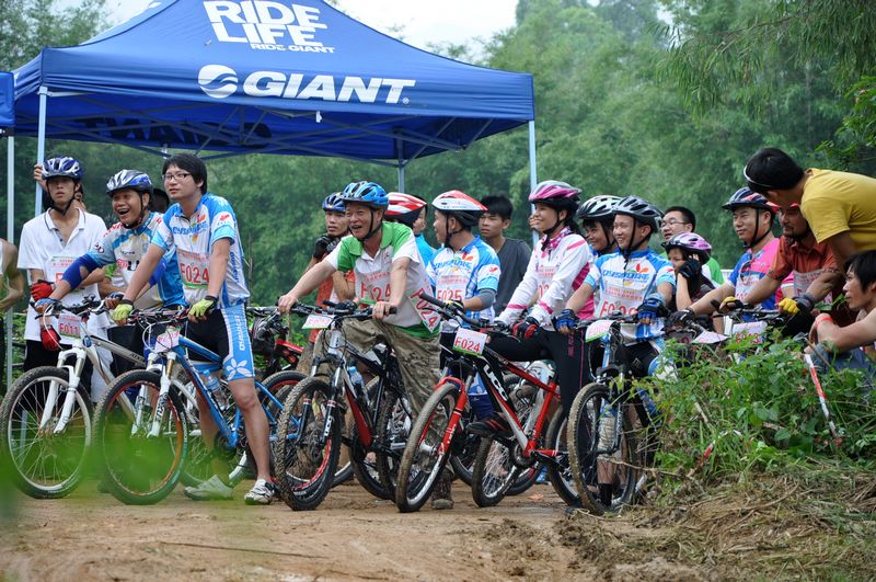 ��Ƭ���г�ԽҰ�� 076.jpg