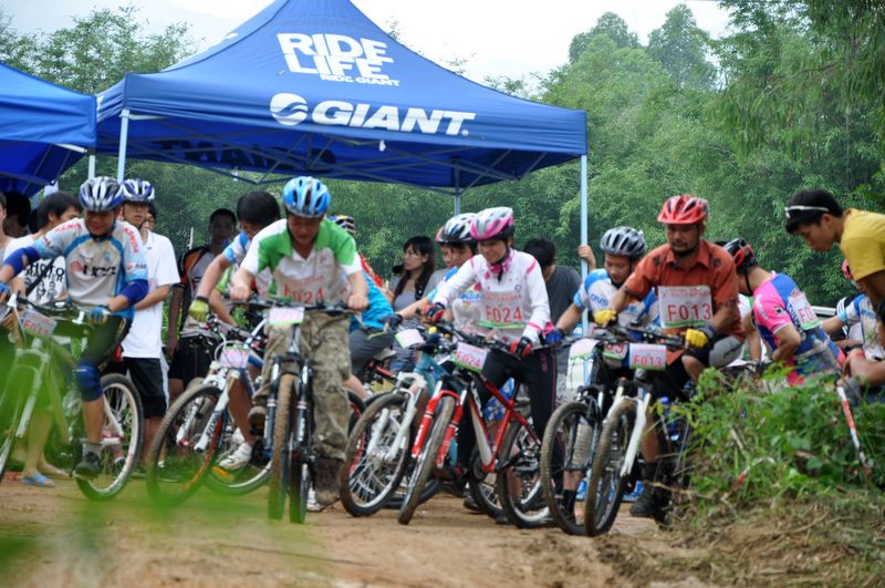 ��Ƭ���г�ԽҰ�� 077.jpg