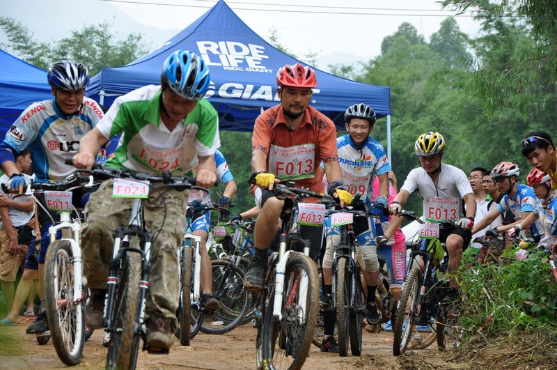 ��Ƭ���г�ԽҰ�� 079.jpg