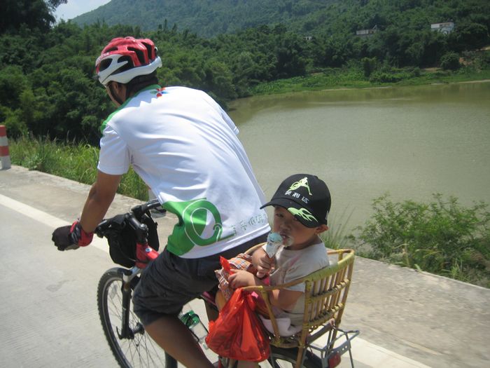 ˶���СС˶��