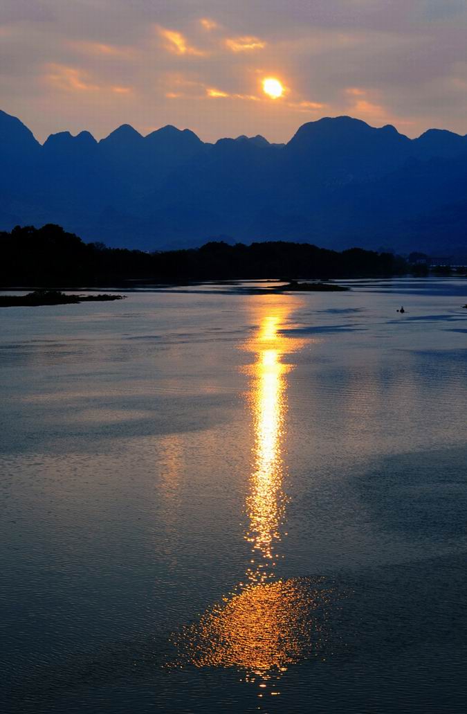 ������С 700_7072��ɽ���a.jpg