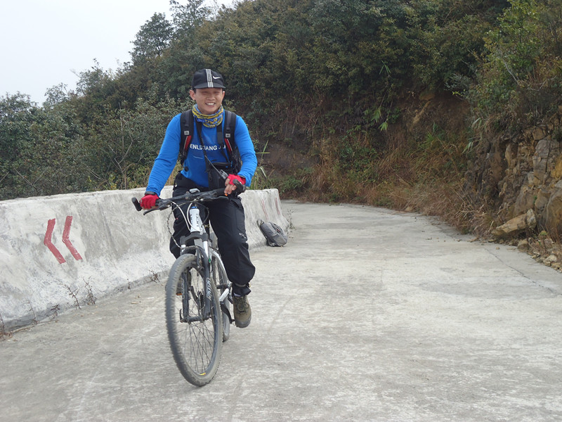 �ϵ���ɽ�������İ���