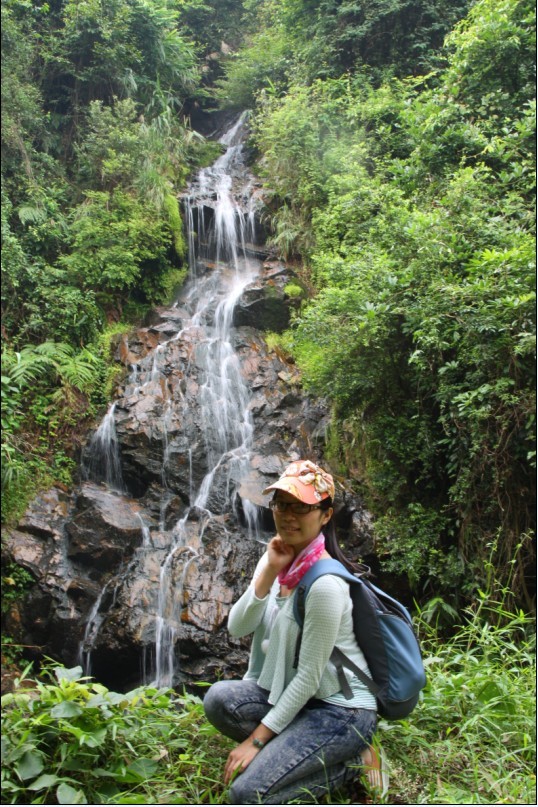 ��Ů���ٲ�г��