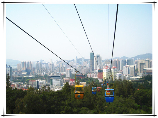 �ӹ�ɽ����