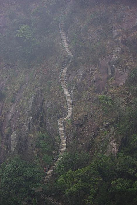 ����ɽ����