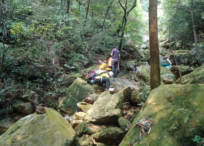 ����ɽ·�� 7.jpg