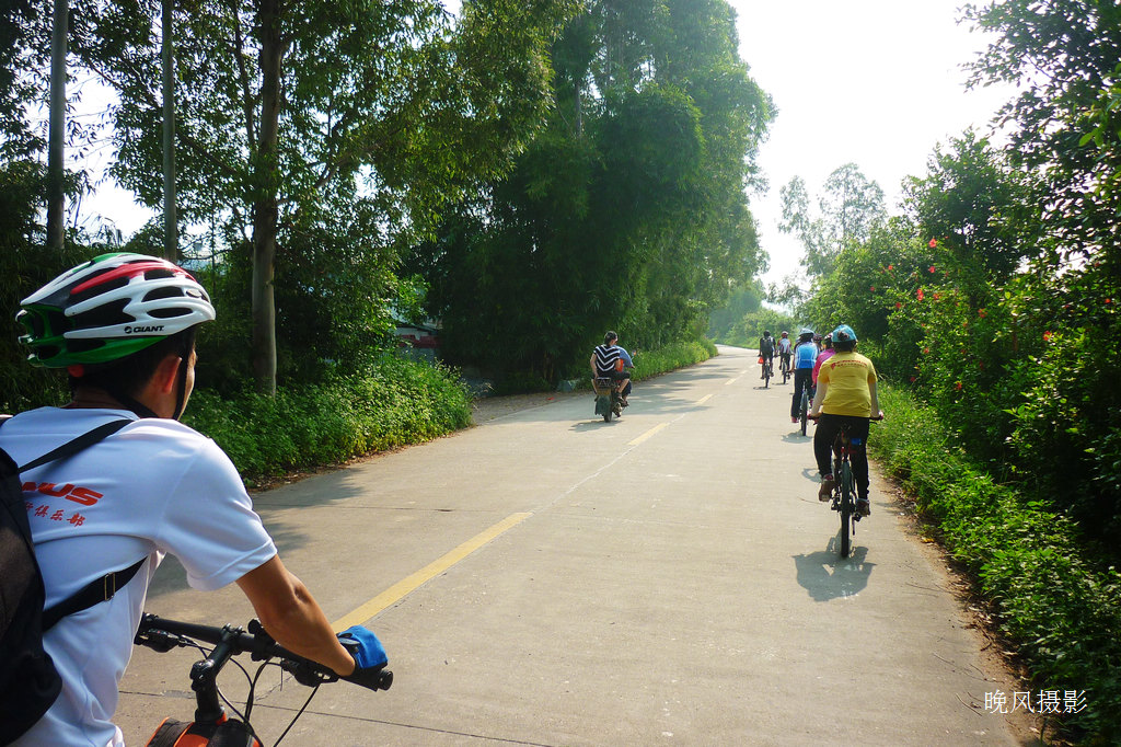 ����·�������࣬���ʺ����С�