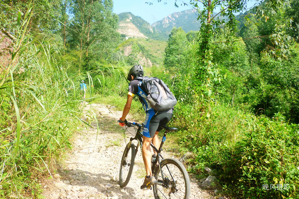 ����ӵ�һ���˳��˶���ö������ᣬ��Ϊ���Ӵ򻬣�