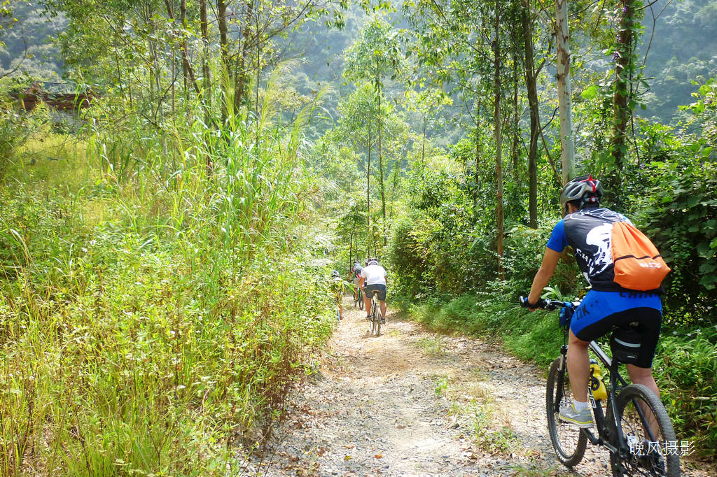 ���µ�ɽ���ˡ�