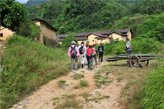 ����ɽ�״�ׯ