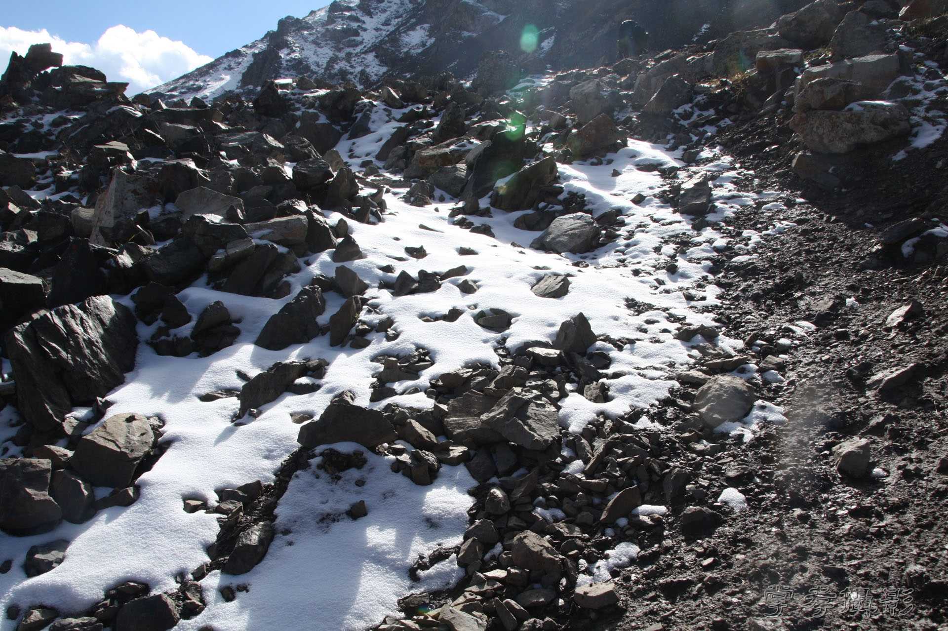 ͽ����Խ��ɽ����̾�����½� (300).jpg