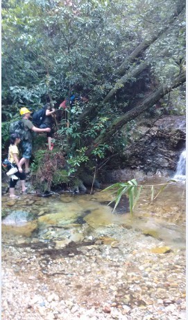 һ·�϶��Ƿ�ɽ��ˮ