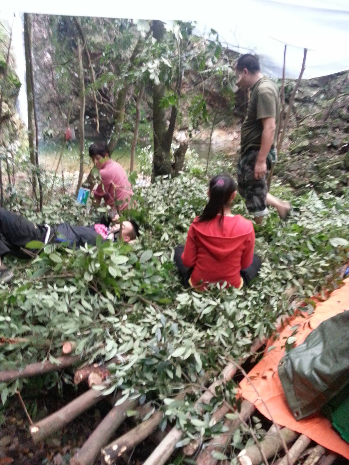 ���Ա���