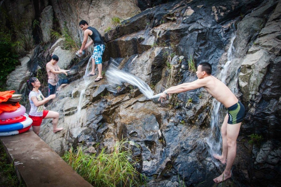 ����СϪ����ˮ�黳