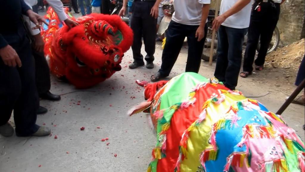 ������С �������������ۼ�����ǰ��ʨ���.jpg