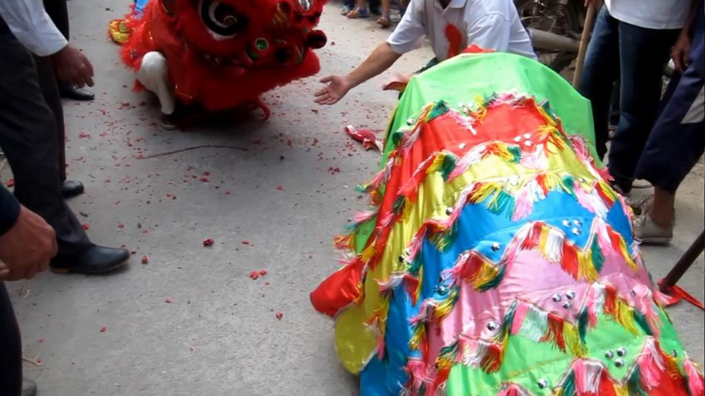 ������С �������������ۼ�����ǰ��ʨ���3.jpg