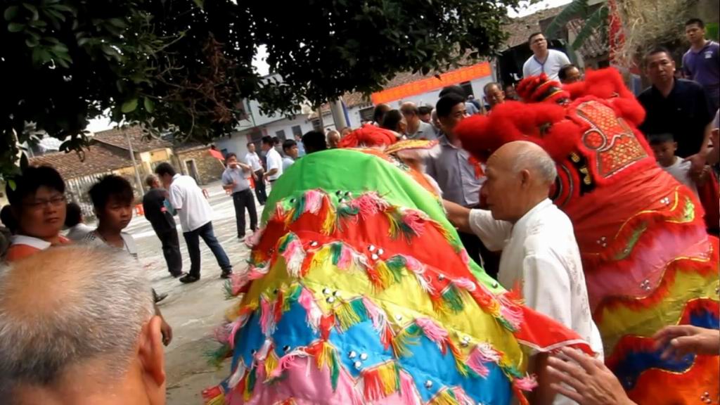 ������С �������������ۼ�����ǰ��ʨ���12.jpg