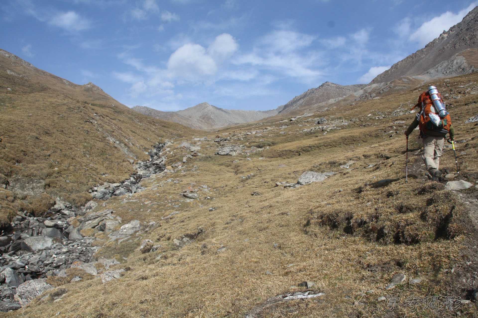 ͽ����Խ��ɽ����̾�����½� (2558).jpg