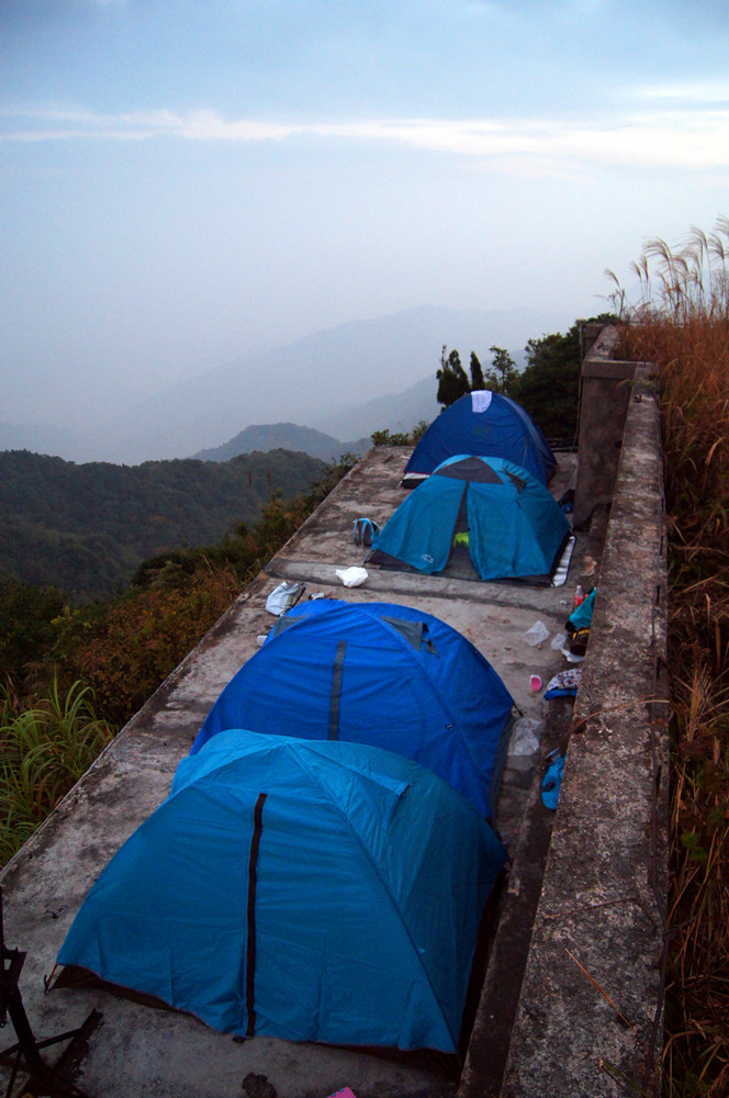 С���Ӷ���һ����ɫ�ģ�����������̫����û����