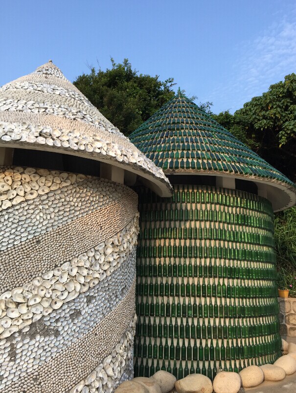 ������ɫ�Ľ�����ɣ��²���ɶ�����оͽ�����һƿ������ƿ��ֱ�ӹ�ǽ�ϣ�