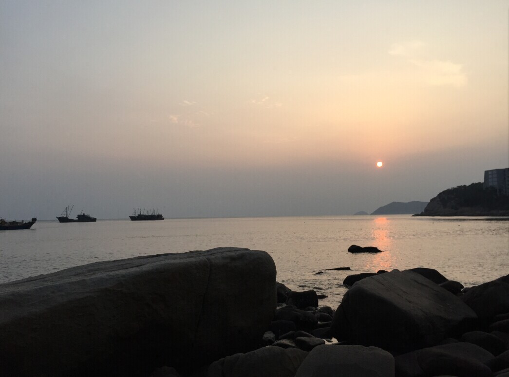 ������������Ϧ�������ڽ�ʯ�ϣ���ô��Ⱑ