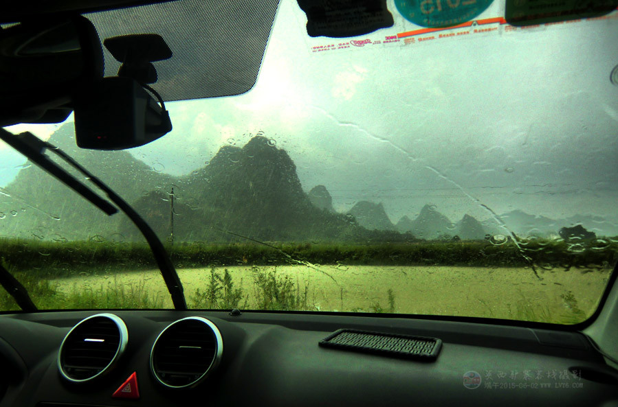 Ӣ����������ɽ