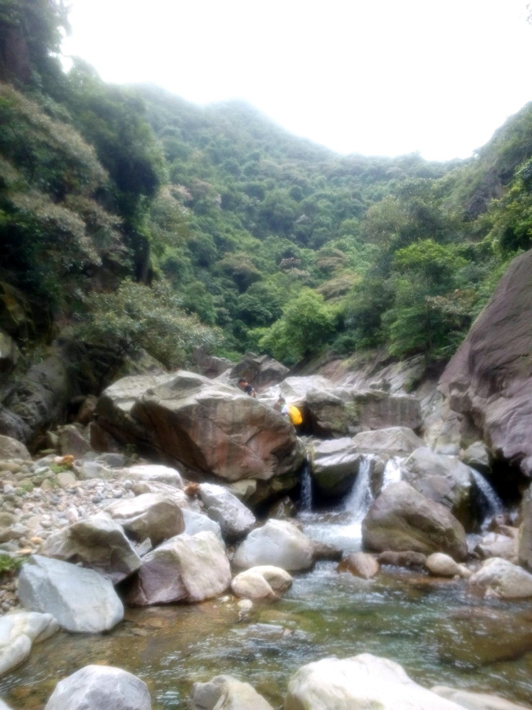 sixfoot_1439103222363 - .jpg