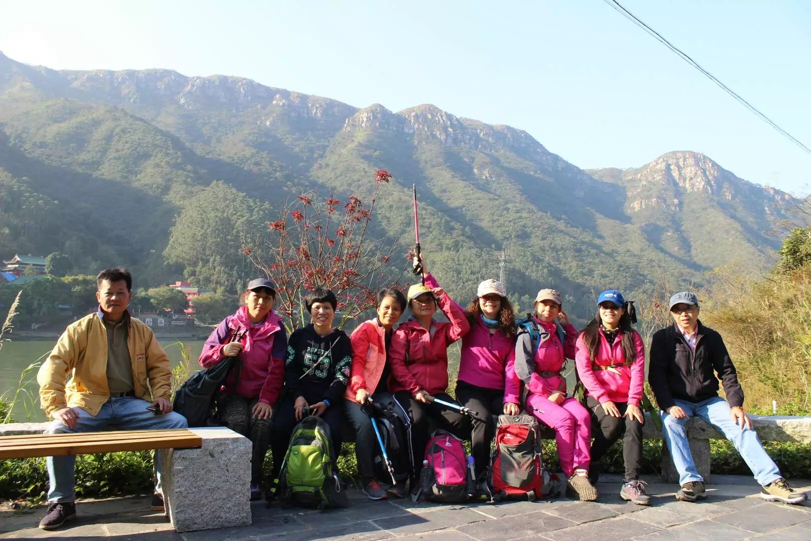 2������һ·������8Ů��