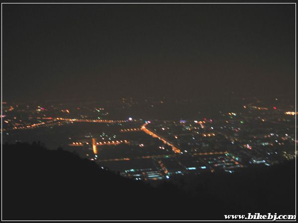 �����е�����ҹ��