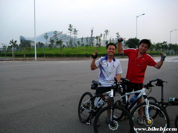 �����ڴ�ѧ���������⻷·��