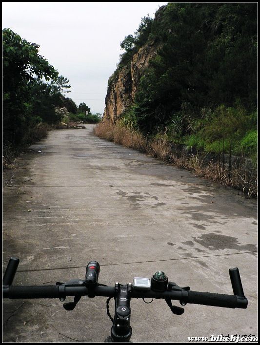 �ӵײ���Խ���ٹ�·����ɽһ·����������û����������Ҳ������