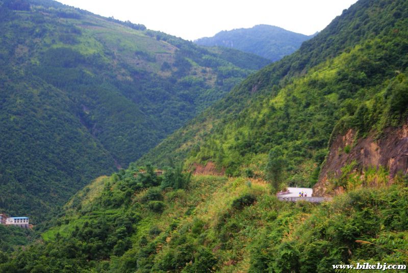 ������ɽ·02