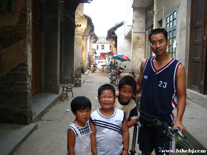 �ڱ��뼸λ��ͯ���Ͻֺ�Ӱ