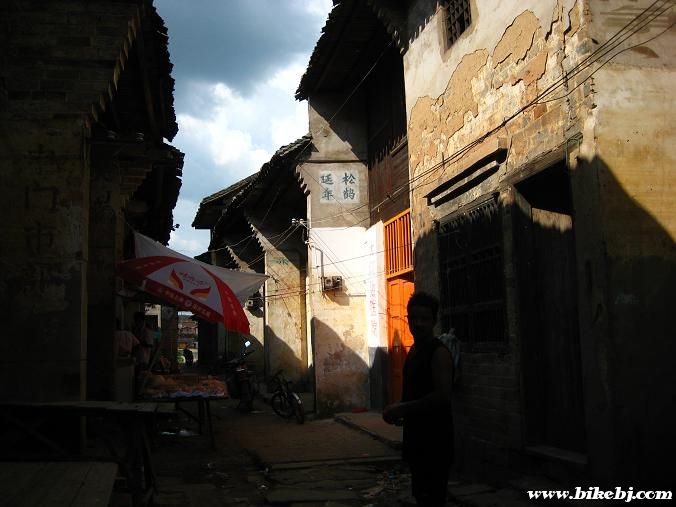 ���꽭���Ͻ�