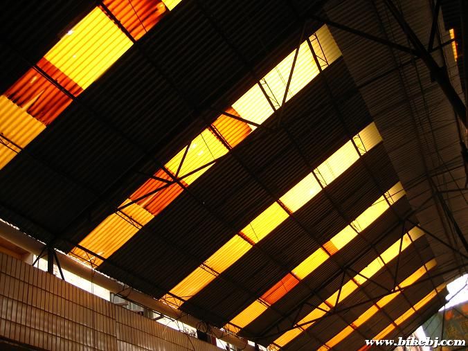 �ߺ��Ͻ�֮��