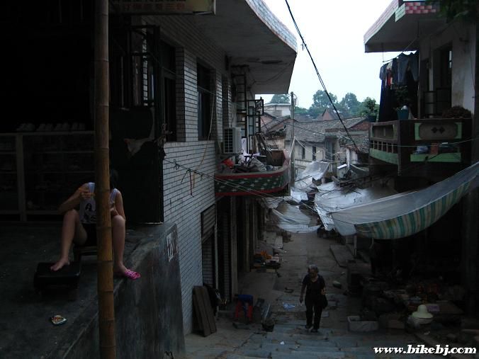 �������Ͻ�