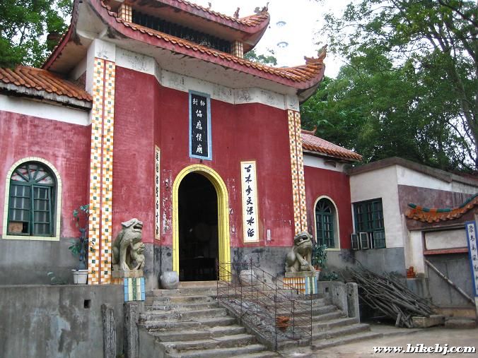 ��ɽ����