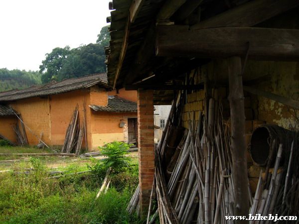 ���Ķ�������Բ�������˴�ͽ����Խ�