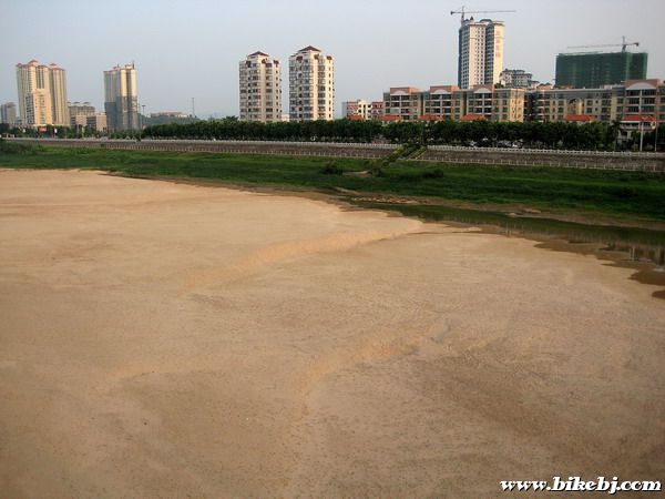 ��Զ��һ��ǰ���̲�����Ѽ�������