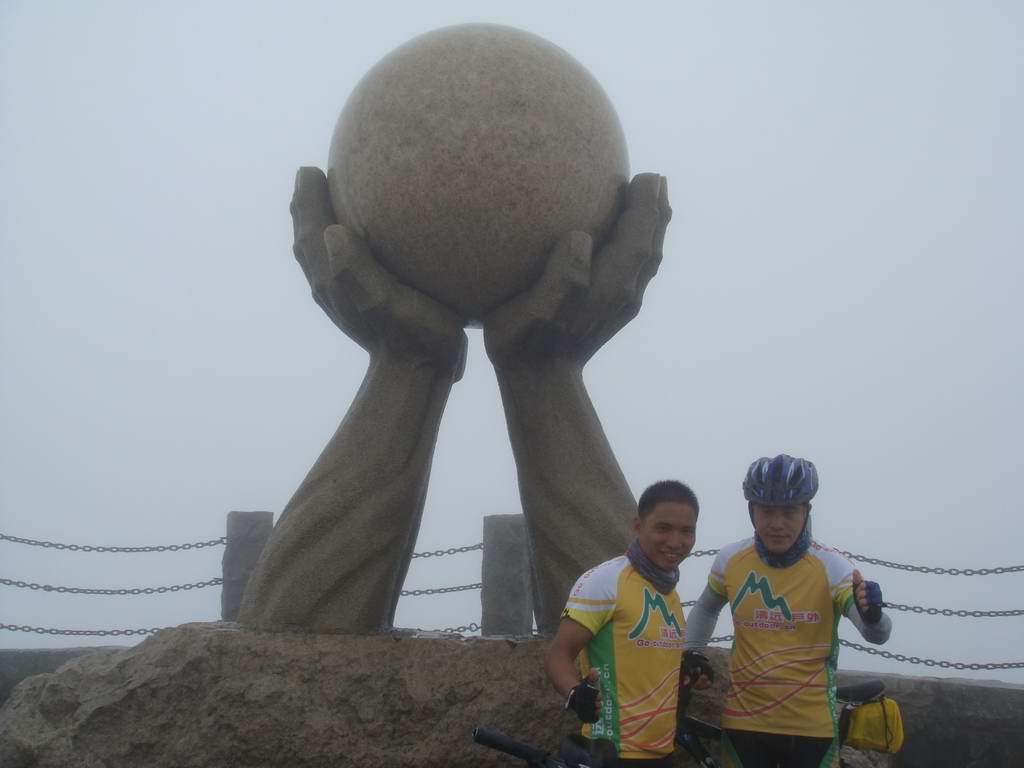 ����������