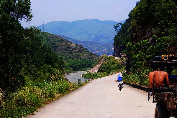 ��;����2