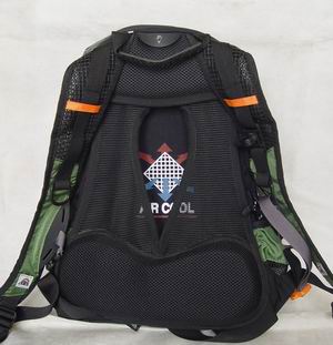 ��˵�е�AIR COOL��ǿ͸�����ܱ���ϵͳ