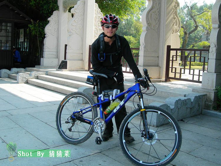 С�׺����İ���