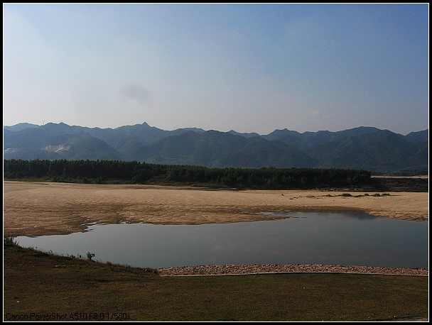 ʯ��ɳ̲һ��