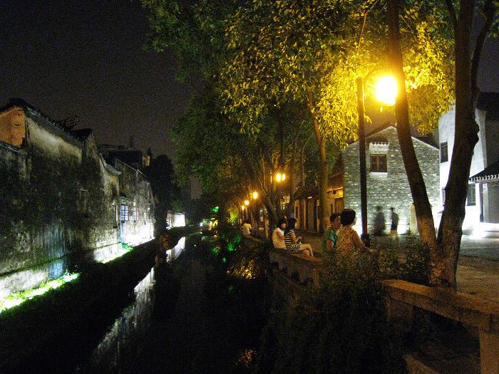 �ų���ӵ�С����