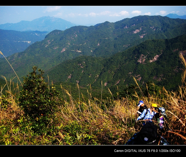 �ʵǣ�����Զ������ΰ�ļ���ɽ