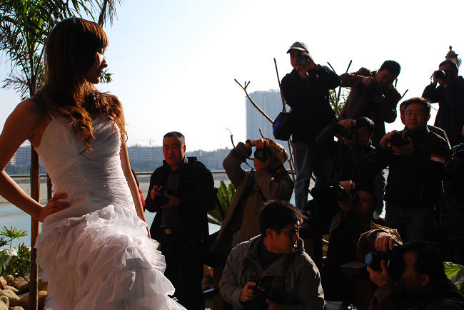 ���и���